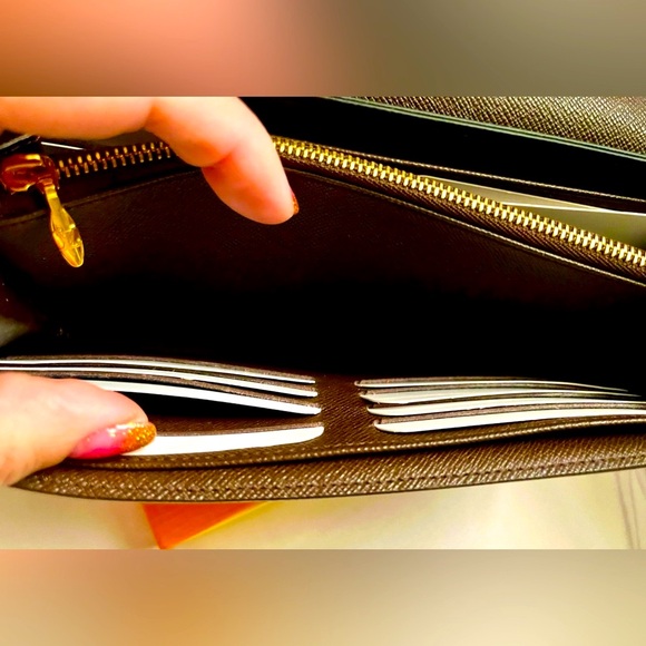 Louis Vuitton Damier Ebene RoseberyTurn Lock Flap Closure Long Wallet LV Dusty - Picture 10 of 13